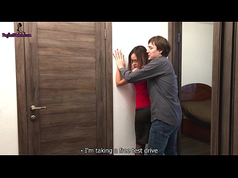 ❤️ Sexy Realtor သည် သူမ၏ တိုက်ခန်းကို ရောင်းနေစဉ် သူမ၏ ဖင်ပေါက်များကို ကာမစိတ်ဖြင့် လှုပ်ယမ်းနေသည် - Krempai ️❌ မာကျောသော porn my.porn-milf300.ru